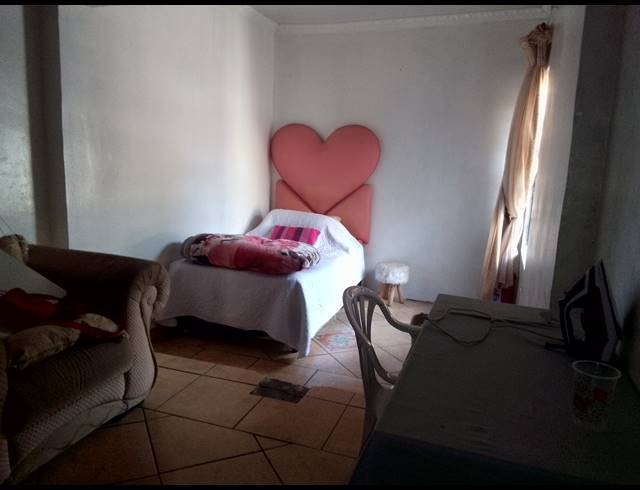 5 BEDROOM FREEHOLD FOR SALE IN CULEMBORG PARK
